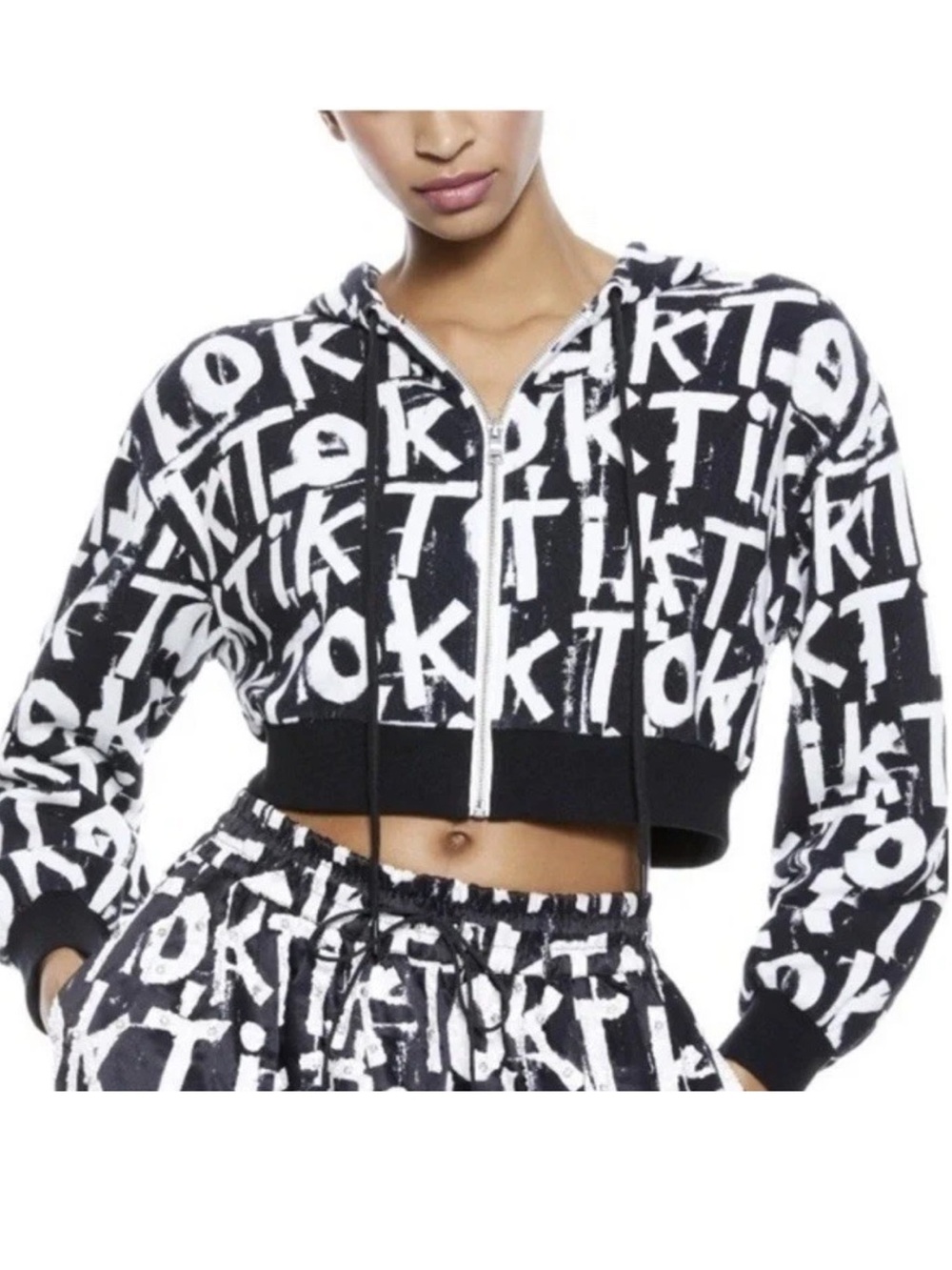 ALICE OLIVIA BARRON TIK TOK HOODIE JACKE DISTRESSED JACKET
BLACK WHITE SIZE XS